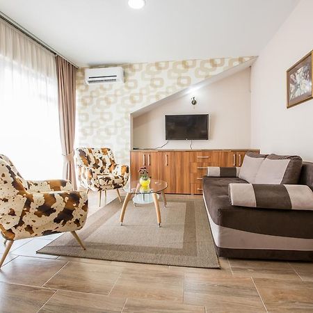 Apartmani Mg Никшич Экстерьер фото